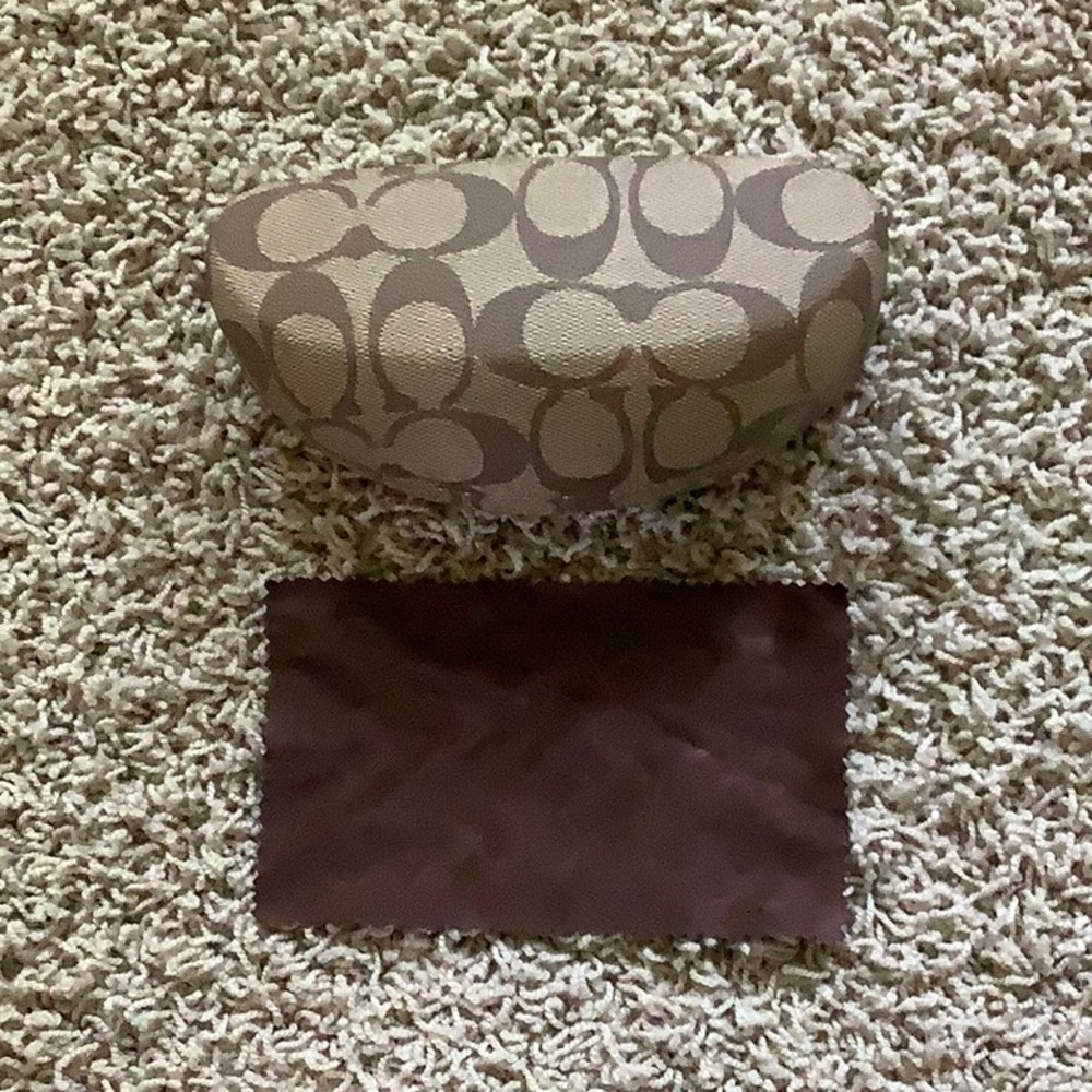 NWOT-Coach glasses/sunglasses case with cleaning cloth